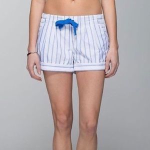 Lululemon spring break away shorts. Blue/white